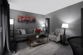 Luxurious 2-Bedroom Abode with Elevated Comforts Near Main Street